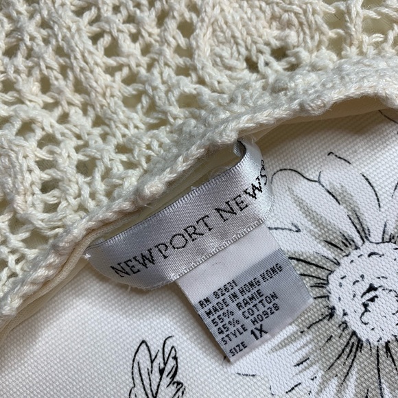 Newport News Vintage Crochet Tie Shoulder Tank Top - Picture 3 of 3